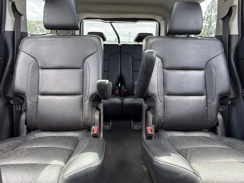 Used 2017 GMC Acadia SLT w/ LPO, Floor Liner Package image 23