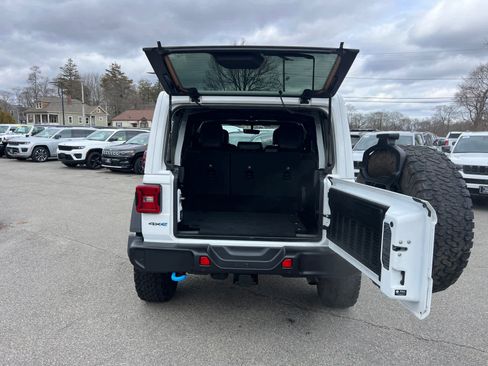 Used 2021 Jeep Wrangler Unlimited Rubicon 4xe w/ Cold Weather Group image 40