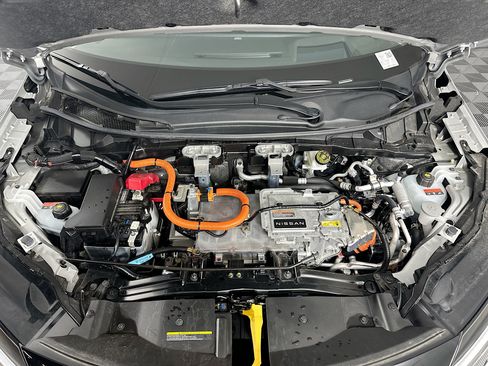 Used 2023 Nissan Ariya AWD image 32