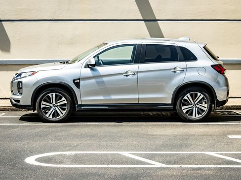 Used 2024 Mitsubishi Outlander Sport AWD image 4