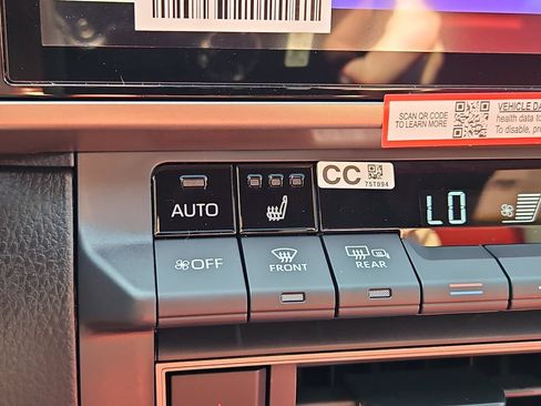 New 2026 Toyota Camry Hybrid AWD/4WD image 11