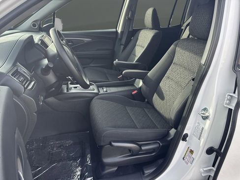 Certified 2023 Honda Ridgeline Sport image 4