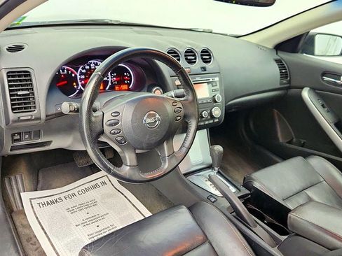 Used 2010 Nissan Altima 2.5 S w/ Premium Pkg image 13
