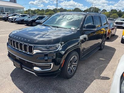 Used 2024 Jeep Wagoneer L Series II w/ Flexible Seating Group