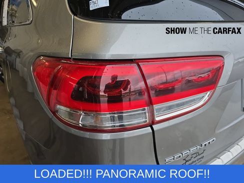 Used 2017 Kia Sorento SX AWD/4WD image 23