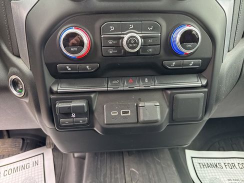 Used 2022 GMC Sierra 2500 SLE w/ SLE Convenience Package AWD/4WD image 16