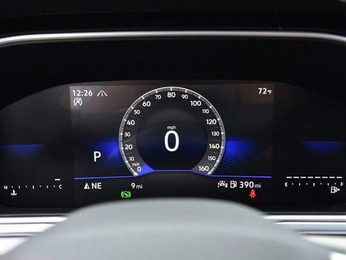 New 2026 Volkswagen Taos SE AWD/4WD image 11
