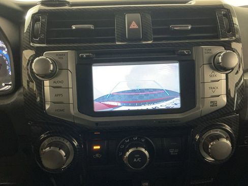 Used 2016 Toyota 4Runner SR5 Premium image 11