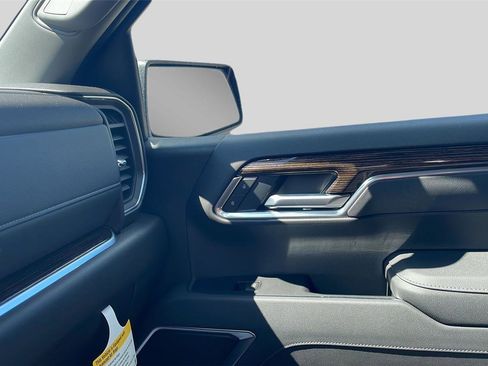 New 2026 GMC Sierra 1500 SLE w/ Preferred Package image 11