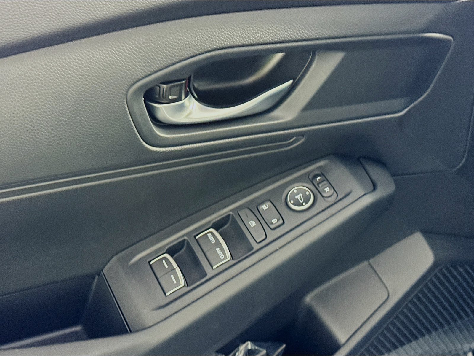 Used 2025 Honda Accord LX image 15