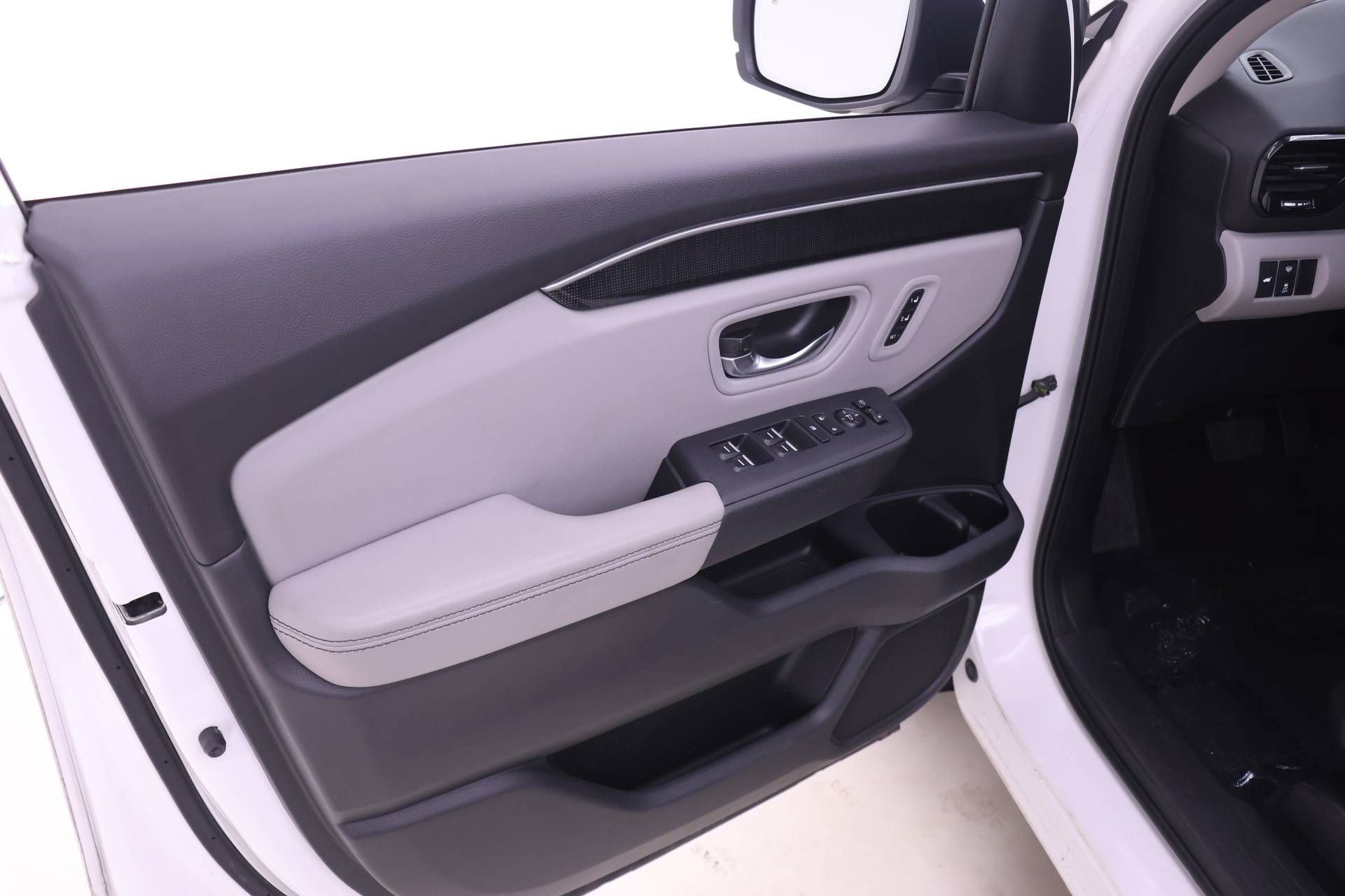 Certified 2023 Honda Pilot Elite image 9