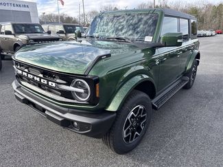New 2025 Ford Bronco Outer Banks video 3