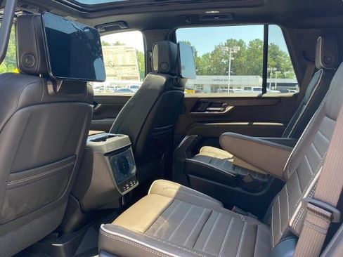 New 2026 GMC Yukon Denali Ultimate w/ LPO, Illumination Package AWD/4WD image 24
