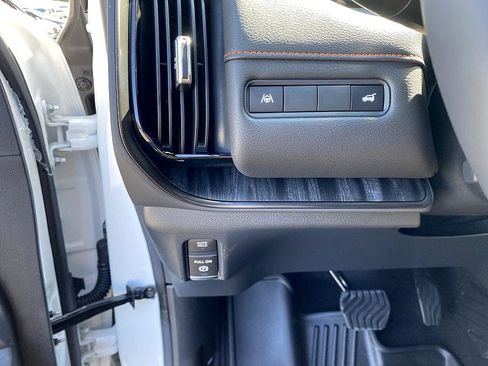 New 2026 Nissan Armada PRO-4X w/ Captain's Chari Seat Package image 9