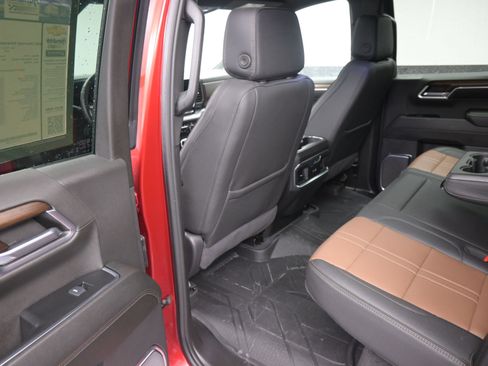 Used 2024 Chevrolet Silverado 1500 High Country w/ High Country Premium Package image 18