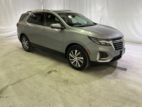 Certified 2023 Chevrolet Equinox Premier image 2