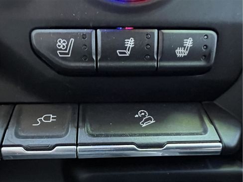 Used 2020 GMC Sierra 2500 Denali w/ Denali Ultimate Package image 28