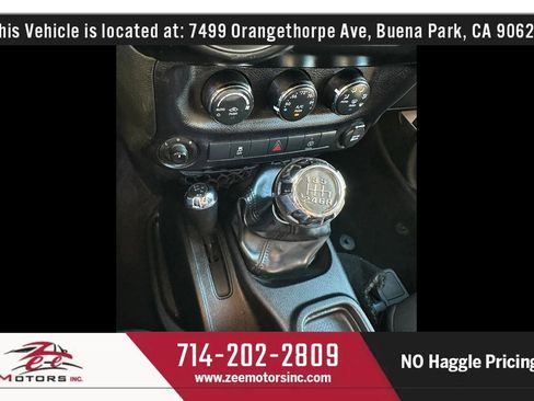 Used 2016 Jeep Wrangler Rubicon w/ Power Convenience Group AWD/4WD image 31