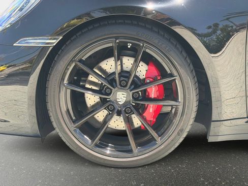 Used 2020 Porsche 911 Carrera S image 12