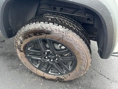 New 2025 Chevrolet Colorado Trail Boss w/ Midnight Edition AWD/4WD image 6