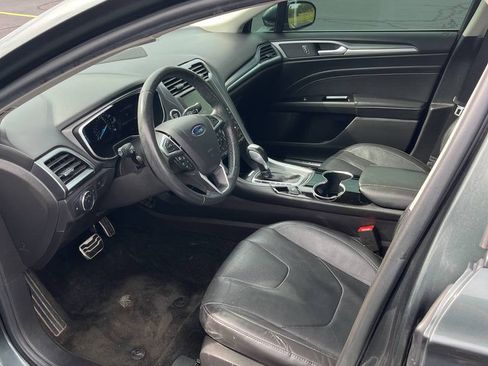 Used 2016 Ford Fusion Titanium FWD image 13