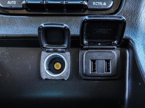 Used 2019 Chevrolet Tahoe LS AWD/4WD image 13