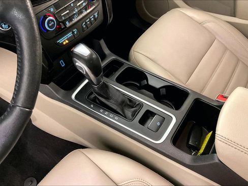 Used 2018 Ford Escape Titanium image 19