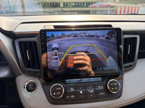 Used 2017 Toyota RAV4 Limited FWD image 29