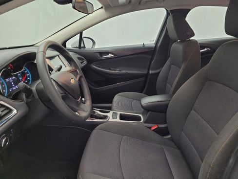 Used 2018 Chevrolet Cruze LS image 17
