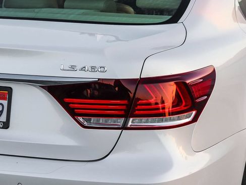 Used 2016 Lexus LS 460 w/ Comfort Package RWD image 10