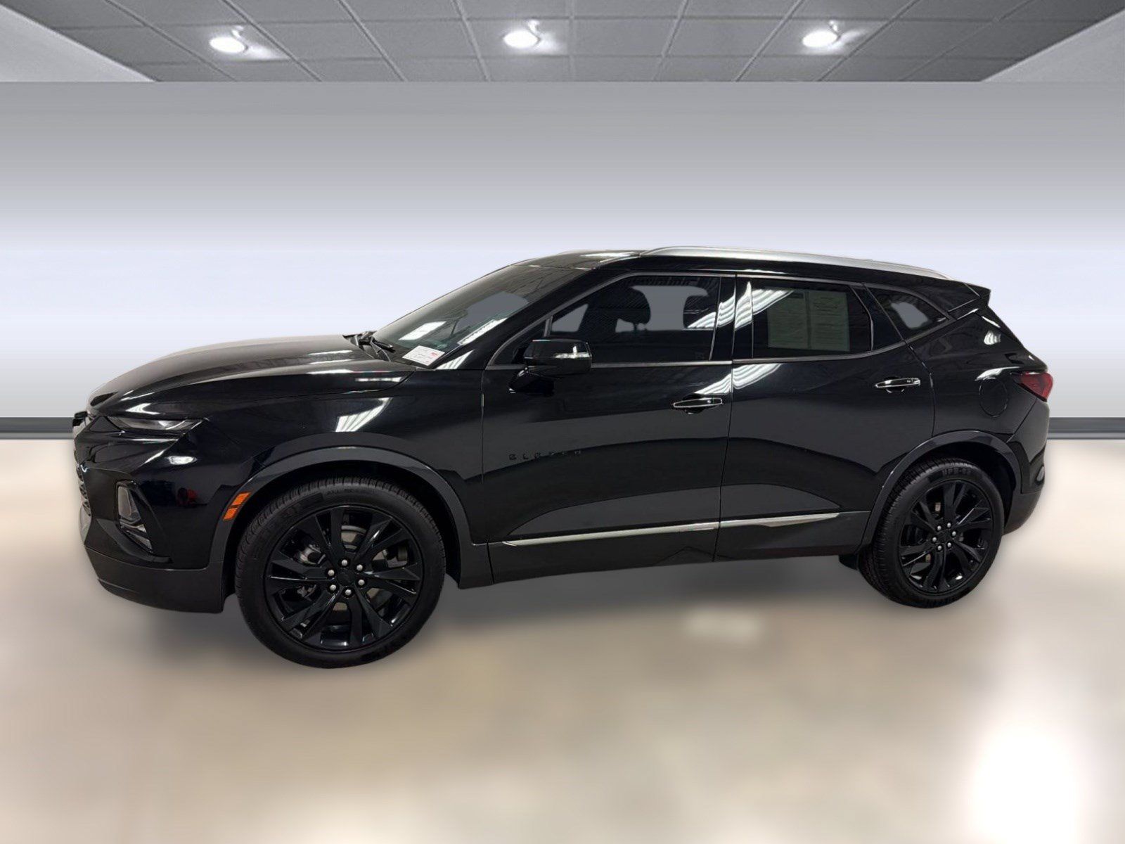 Used 2022 Chevrolet Blazer Premier w/ Enhanced Convenience Package FWD image 2