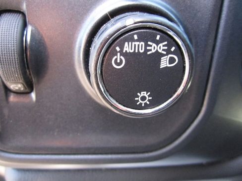 Used 2014 Chevrolet Silverado 1500 W/T RWD image 10