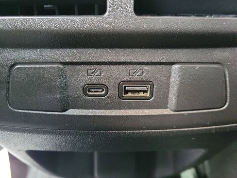 Certified 2023 Chevrolet Colorado LT w/ LT Convenience Package III AWD/4WD image 16