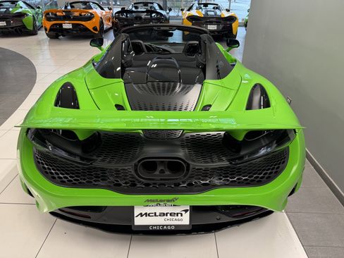 Used 2026 McLaren 750S Spider image 7