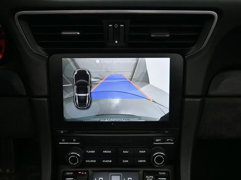 Certified 2018 Porsche 911 Targa 4 GTS image 19