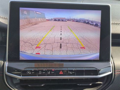 Used 2023 Jeep Compass Trailhawk image 24