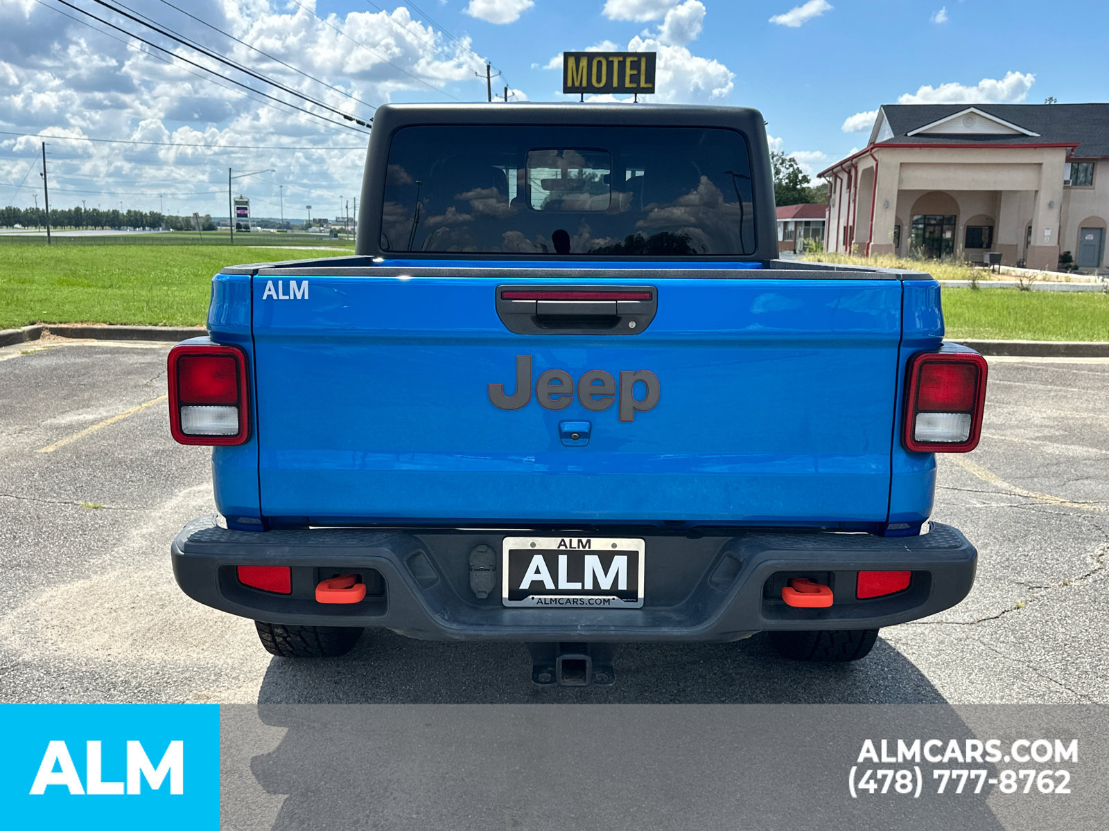 Used 2022 Jeep Gladiator Mojave w/ Cold Weather Group AWD/4WD image 6