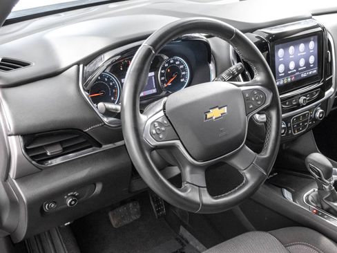 Used 2023 Chevrolet Traverse LT AWD/4WD image 32