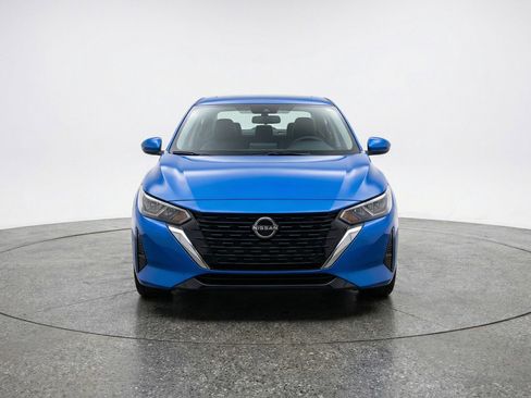 Used 2025 Nissan Sentra SV image 1