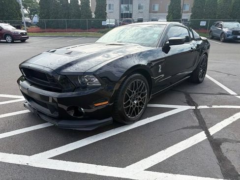 Used 2014 Ford Mustang Shelby GT500 w/ Equipment Group 821A RWD image 3