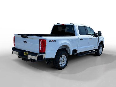 Certified 2025 Ford F250 XLT AWD/4WD image 5