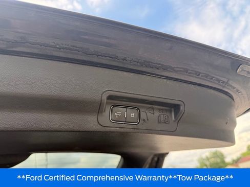 Used 2020 Ford Explorer XLT w/ Equipment Group 202A AWD/4WD image 12