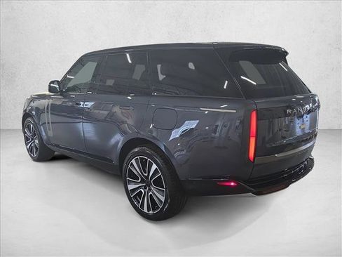 New 2026 Land Rover Range Rover SE image 7