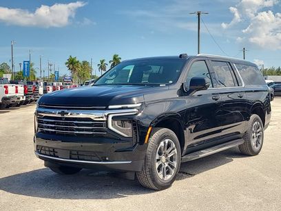 New 2026 Chevrolet Suburban LT w/ Comfort Package