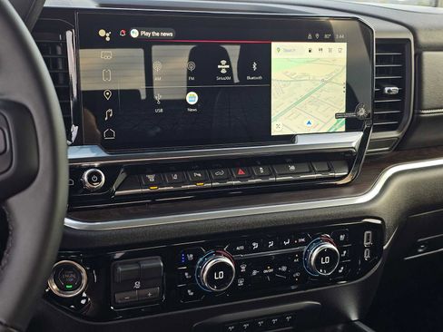 New 2026 GMC Sierra 2500 SLT w/ SLT Convenience Package image 28