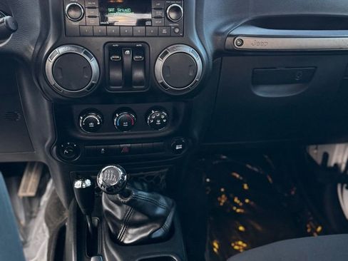 Used 2017 Jeep Wrangler Sport w/ Quick Order Package 23S image 16