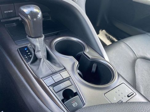 Used 2022 Toyota Camry XSE w/ Navigation Package image 29