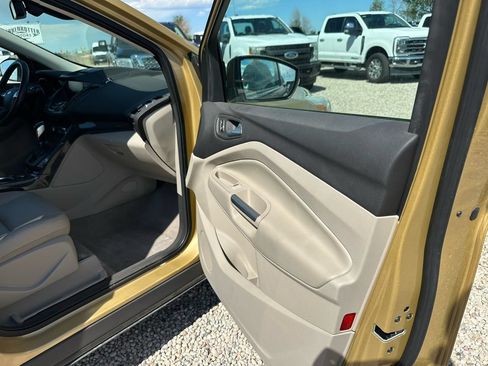 Used 2014 Ford Escape Titanium w/ Equipment Group 401A AWD/4WD image 13