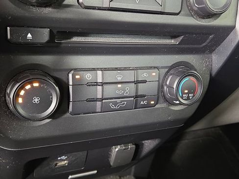 Used 2017 Ford F150 XL w/ Equipment Group 101A Mid AWD/4WD image 19