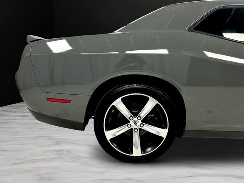 Used 2019 Dodge Challenger SXT image 20